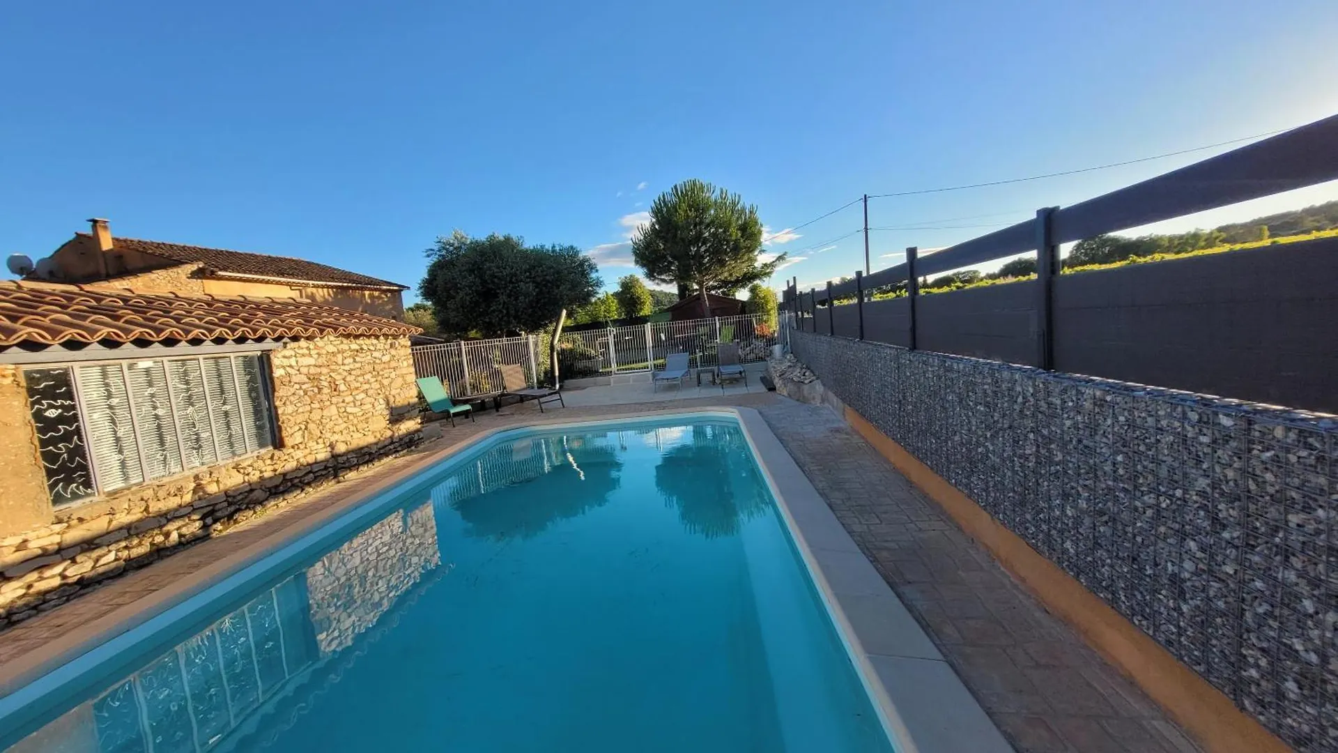 Holiday home Gite De Charme Avec Piscine Dans Le Luberon Au Domaine Artemiss Apt