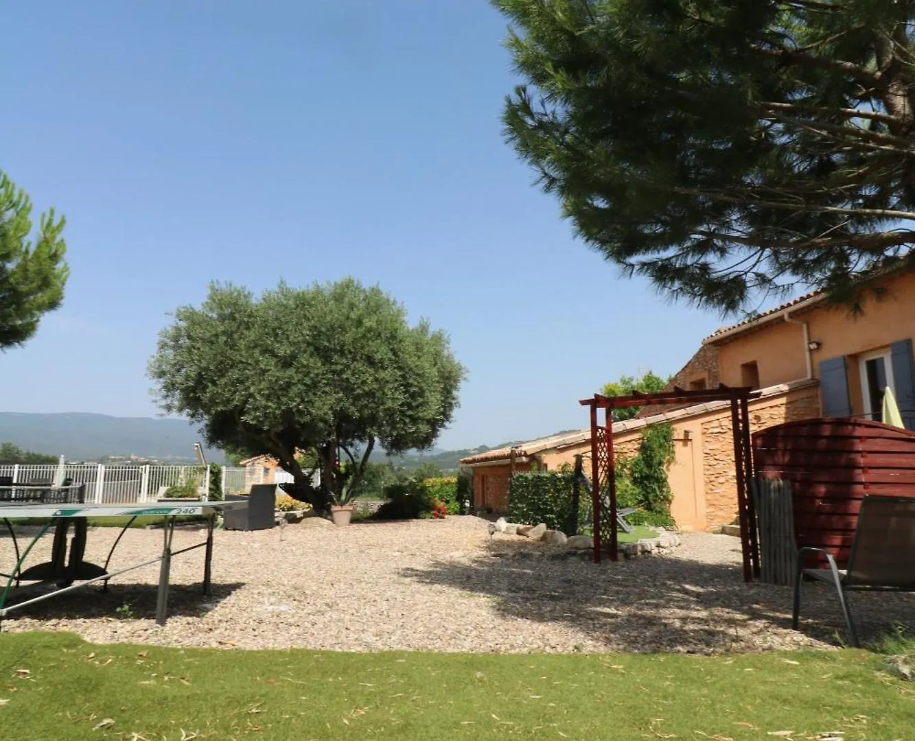 Holiday home Gite De Charme Avec Piscine Dans Le Luberon Au Domaine Artemiss Apt
