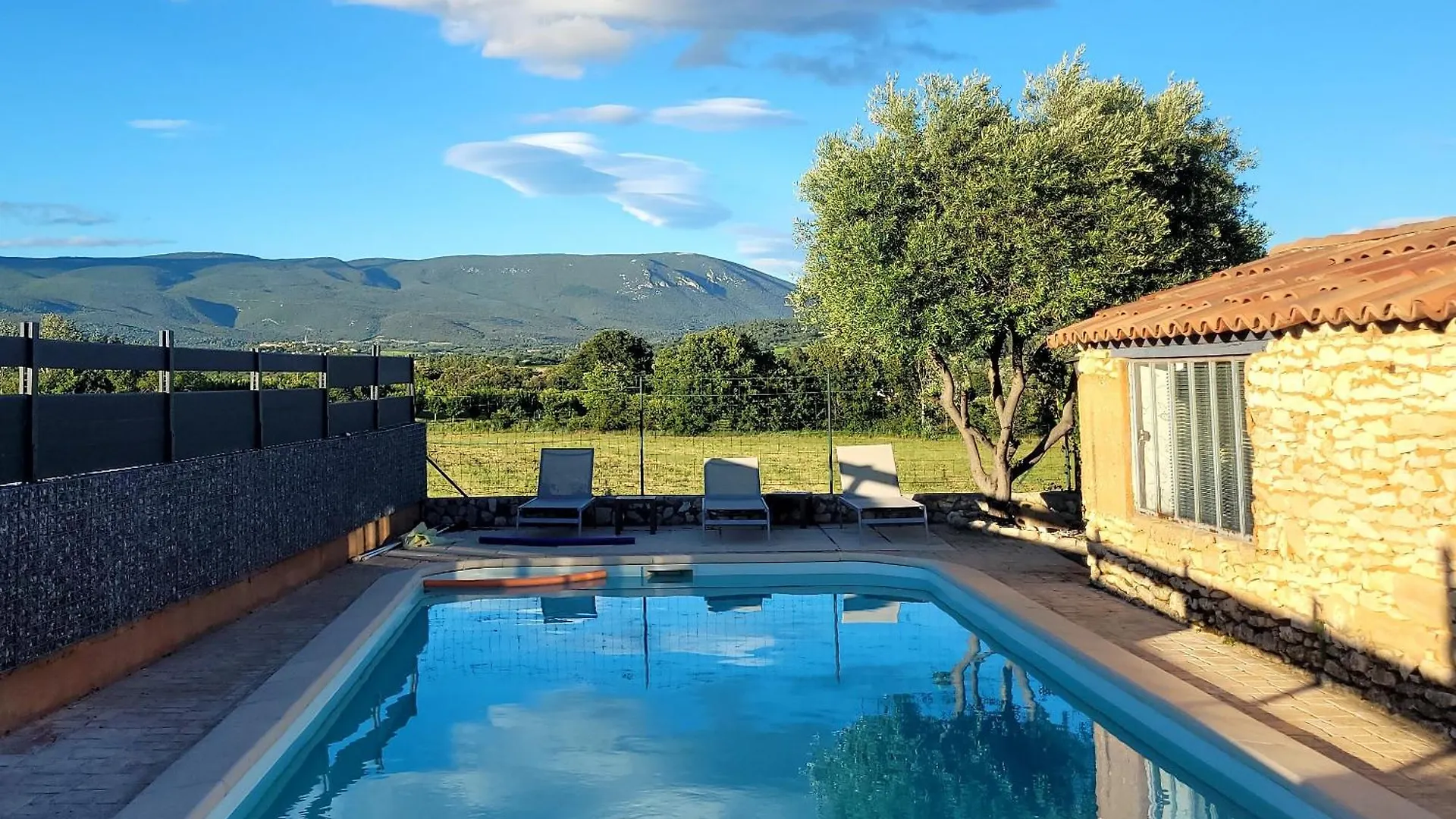 Holiday home Gite De Charme Avec Piscine Dans Le Luberon Au Domaine Artemiss Apt France