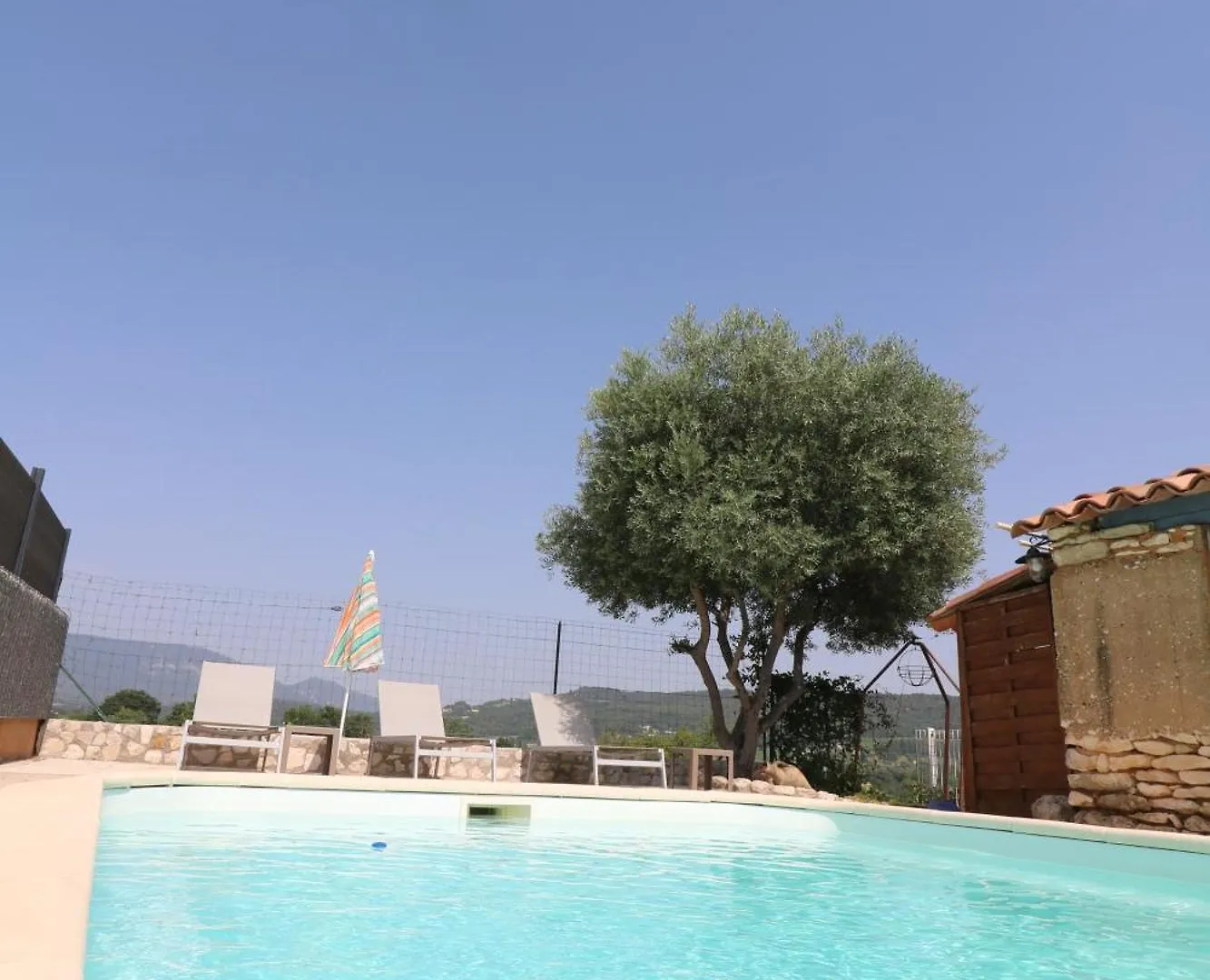 Gite De Charme Avec Piscine Dans Le Luberon Au Domaine Artemiss Apt 0*,  France