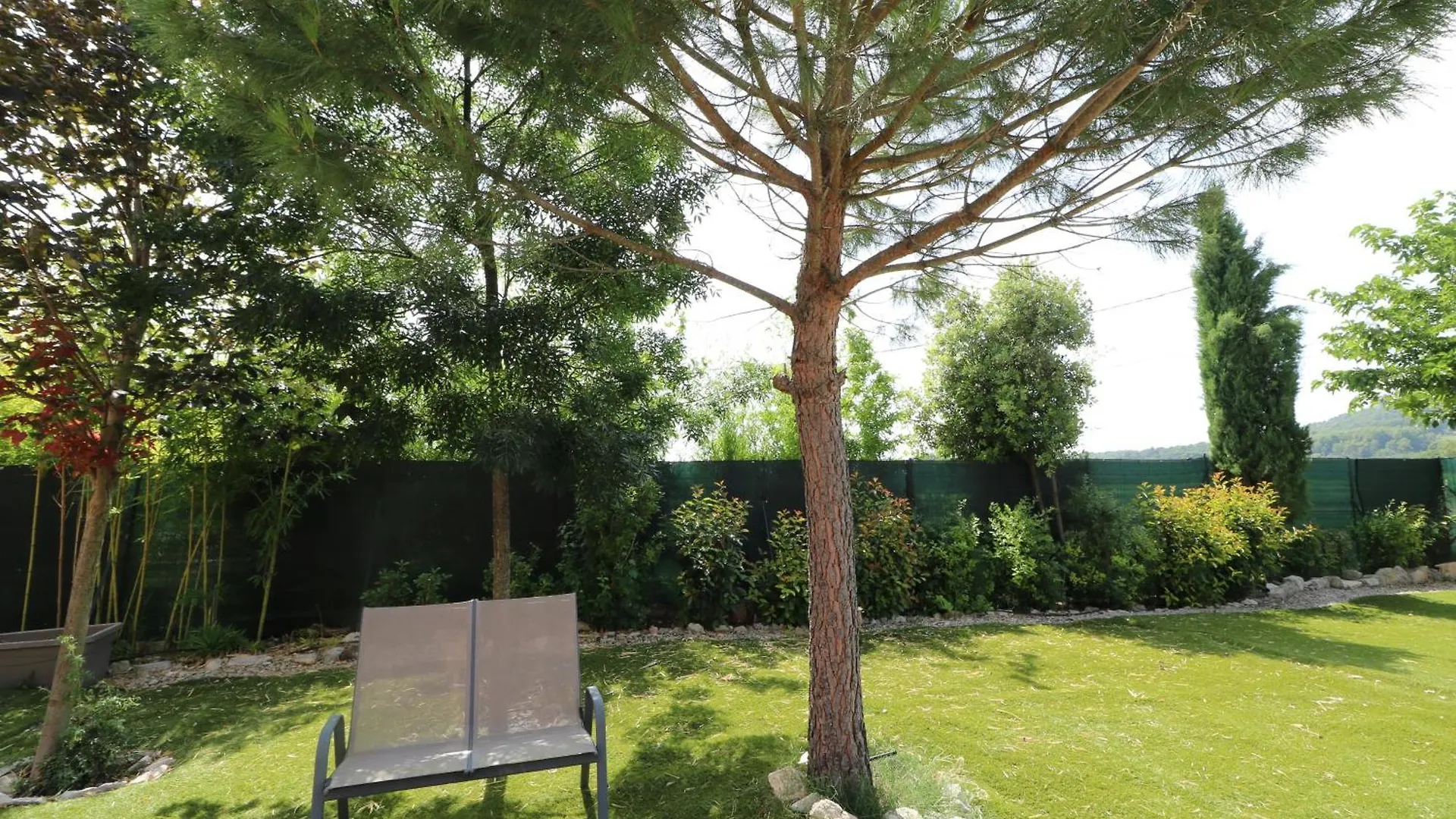 Gite De Charme Avec Piscine Dans Le Luberon Au Domaine Artemiss Apt 0*,  France